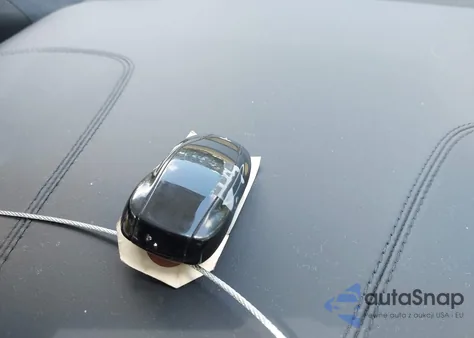 2018 Tesla Model S 100D/75D/P100D из США, поврежденный, VIN 5YJSA1E47JF258543